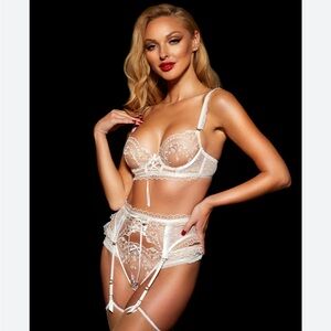 HB bra and garter belt CAPUCINE 34DDD/L